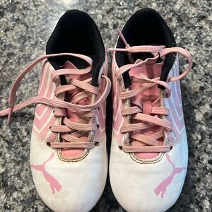 Girls puma soccer cleats